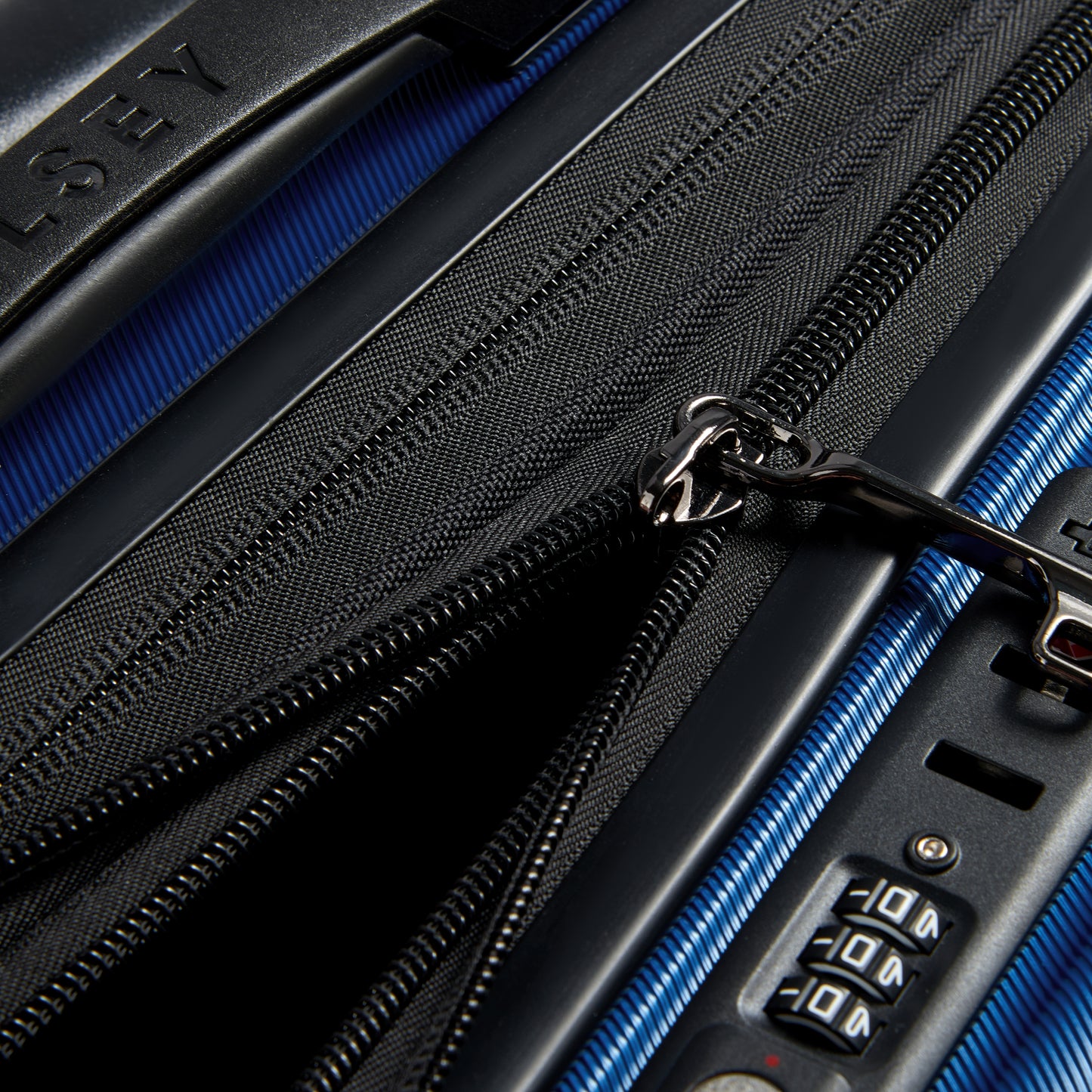 MALA BORDO EXPANSÍVEL COM PORTA NOTEBOOK - SHADOW 5.0 AZUL ESCURO