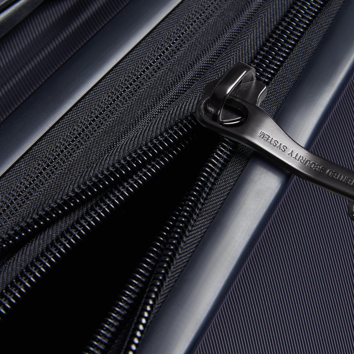 MALA TRUNK MEDIA EXPANSÍVEL - REMPART CINZA ESCURO