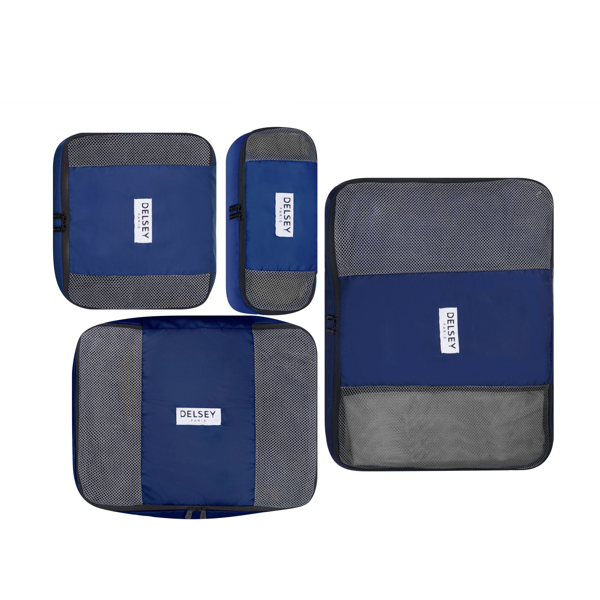 Conjunto de quatro organizadores de viagem azul escuro da DELSEY, com compartimentos em malha para melhor visualização e organização eficiente de roupas e acessórios.