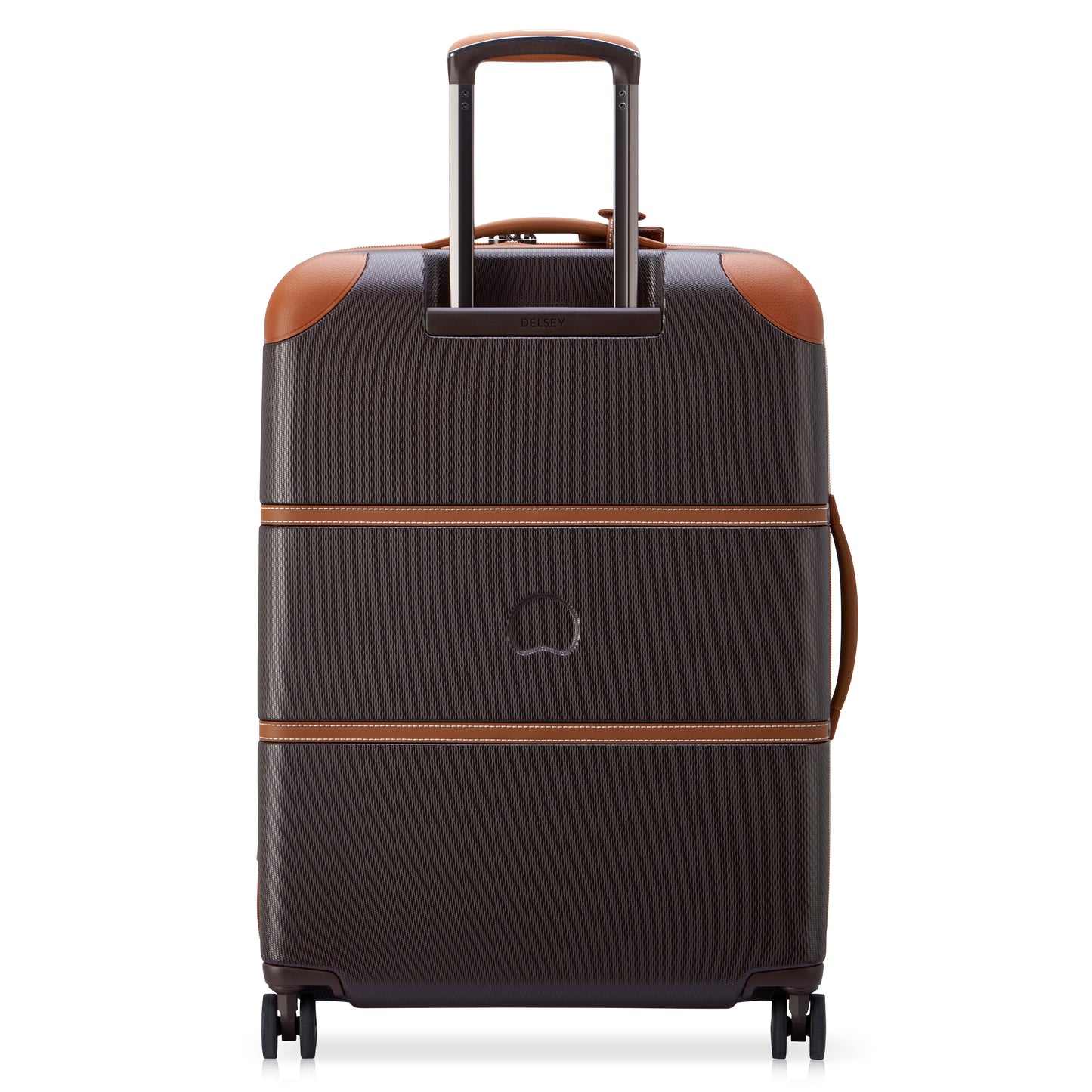 Mala média rígida chocolate da DELSEY com detalhes marrons, rodas giratórias, puxador telescópico e design sofisticado ideal para viagem.
