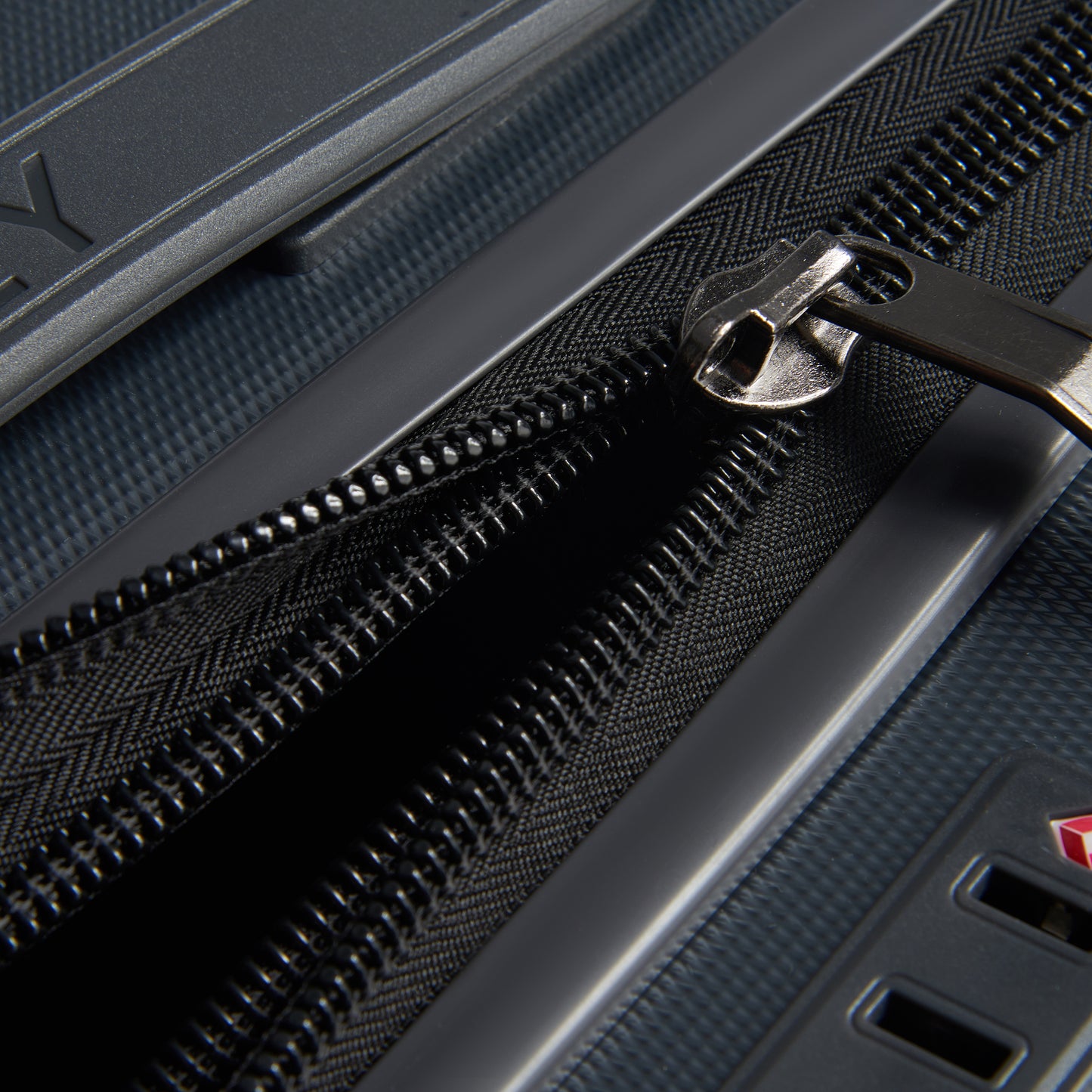 MALA BORDO EXPANSÍVEL 55 CM 4 RODAS - FREESTYLE CINZA ESCURO