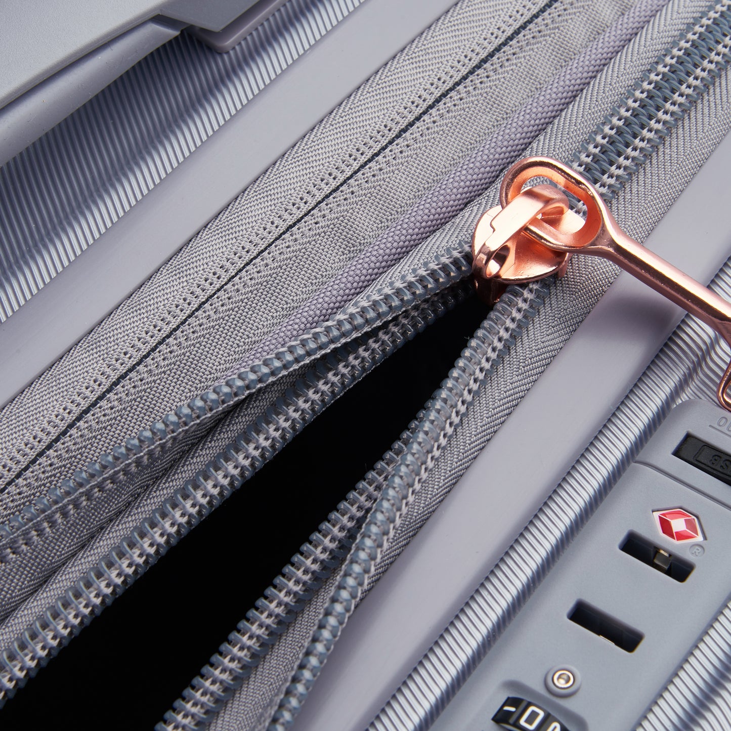 MALA BORDO EXPANSÍVEL - SHADOW 5.0 CINZA