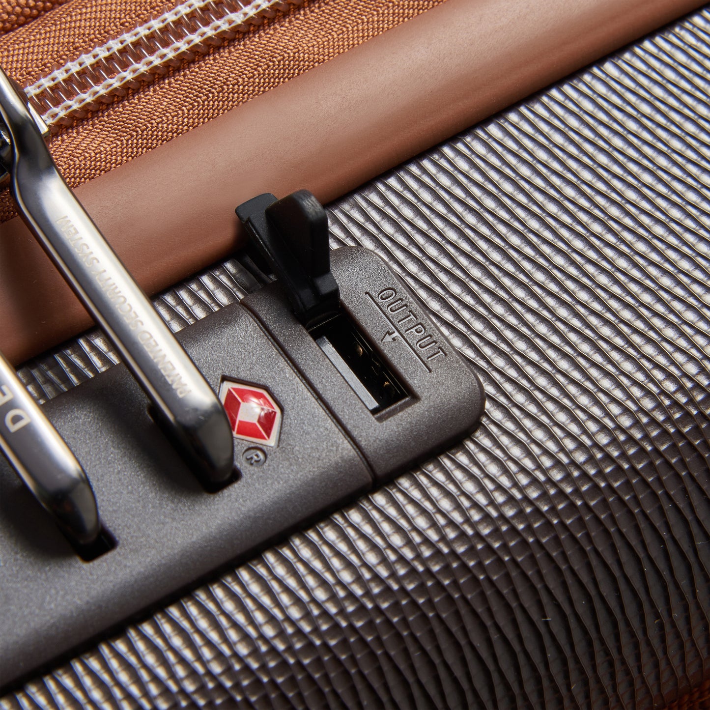 MALA BORDO EXPANSÍVEL COM PORTA NOTEBOOK - CHATELET AIR 2.0 CHOCOLATE