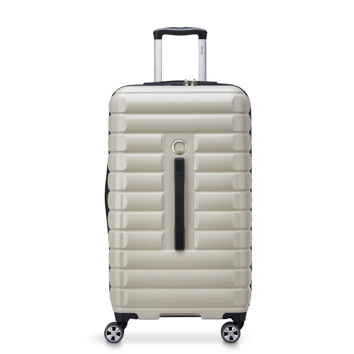 Mala média rígida off white com formato trunk da DELSEY, feita em policarbonato resistente, com rodinhas giratórias e puxador telescópico para maior praticidade em viagens.